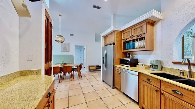 $2,600 | 11805 West Fisherman Lane, Homosassa, FL 34448