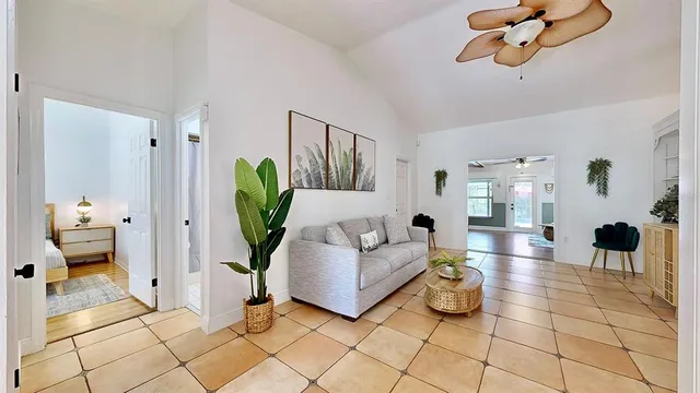 $2,600 | 11805 West Fisherman Lane, Homosassa, FL 34448