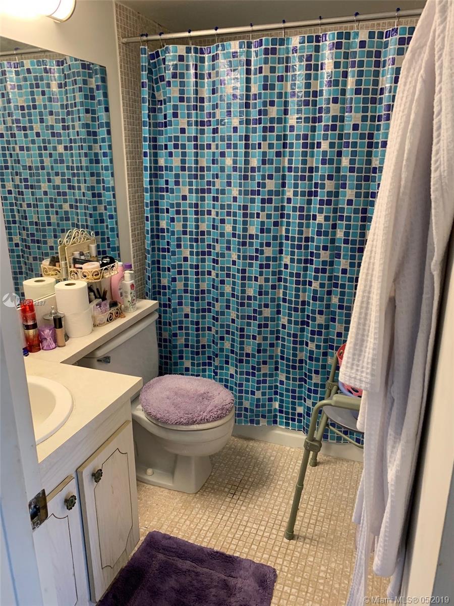 400 Mansfield I, Unit 400 Boca Raton, FL 33434 - Photo 7 of 11
