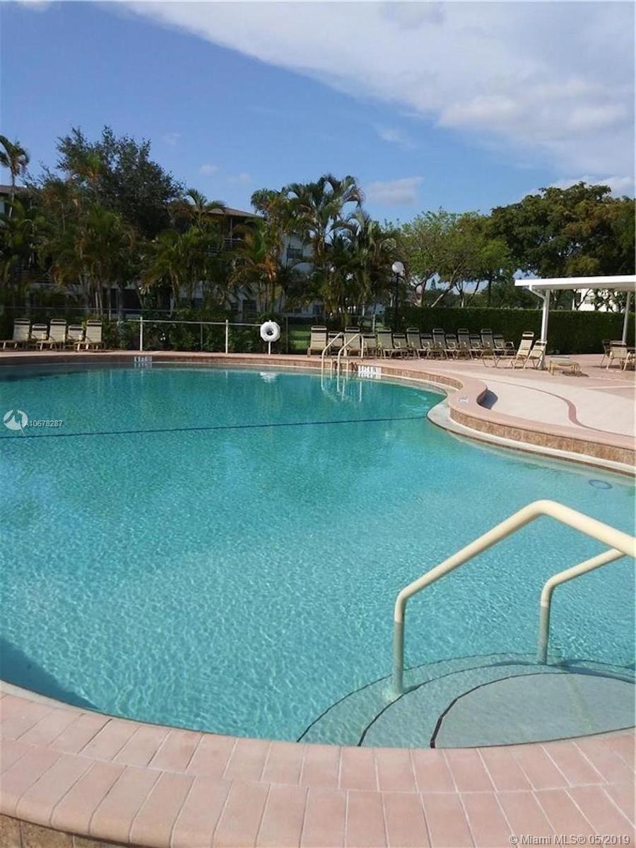 400 Mansfield I, Unit 400 Boca Raton, FL 33434 - Photo 10 of 11