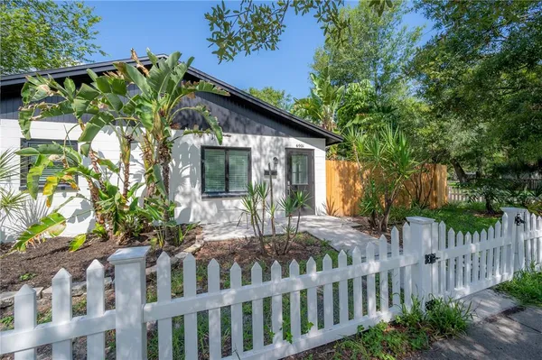 $3,000 | 6901 South Fitzgerald Street, Tampa, FL 33616