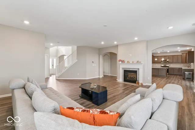 $519,000 | 6400 Flag, Whitestown, IN 46075