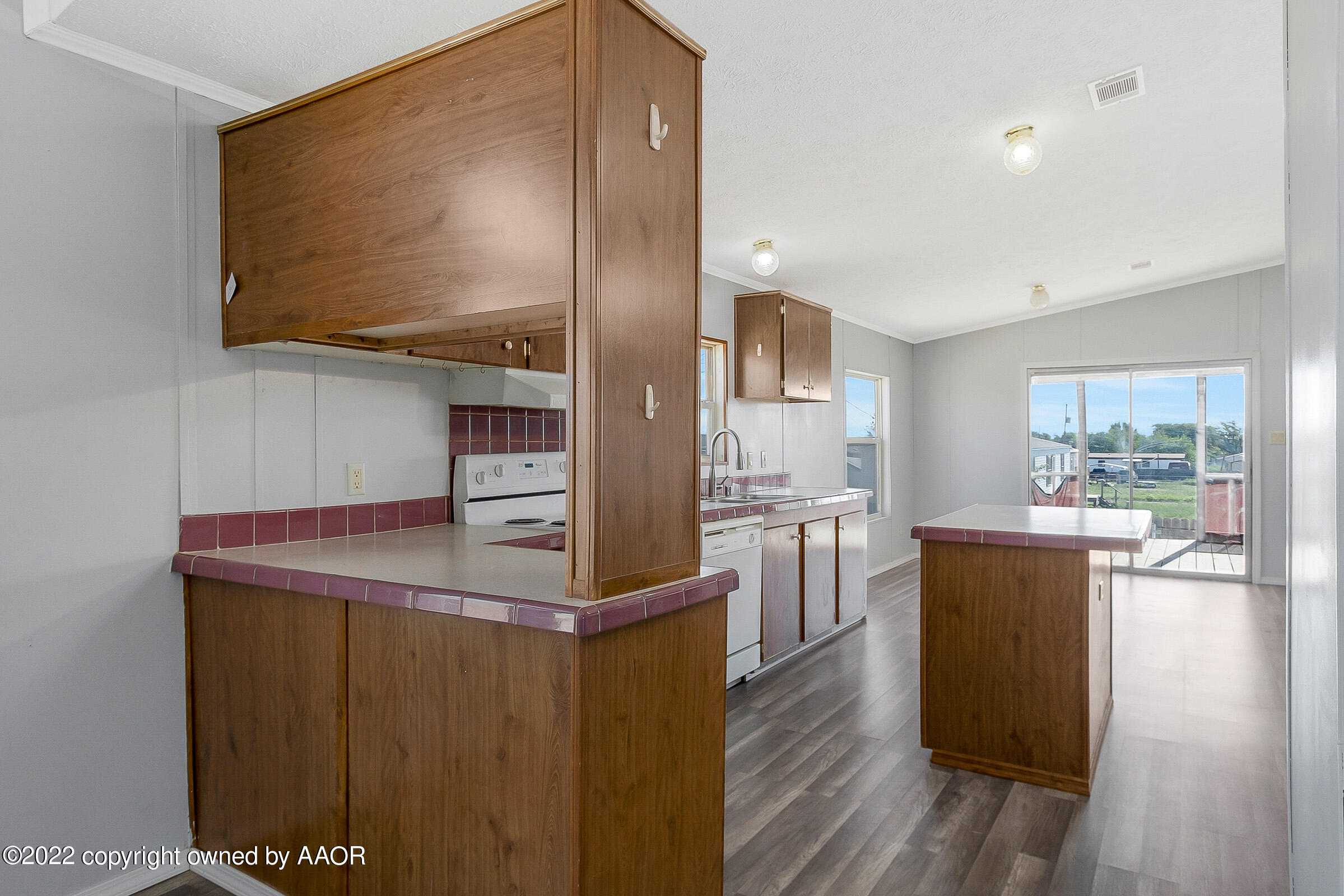 4611 Tank Lane Amarillo, TX 79118 - Photo 6 of 13 006_Kitchen