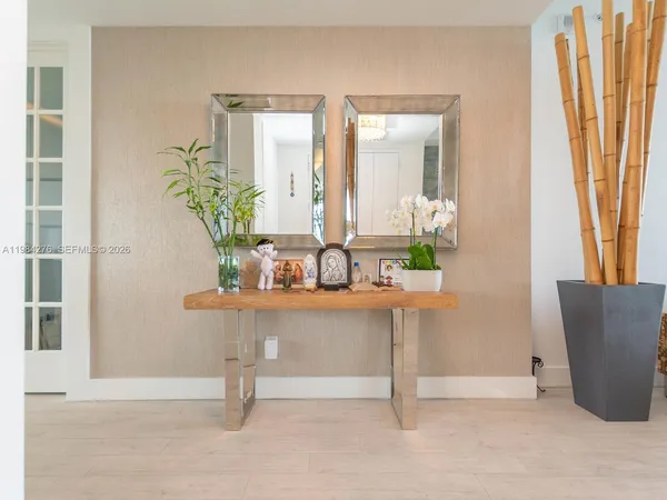 $2,750,000 | 1300 Brickell Bay Drive, Unit 3804, Miami, FL 33131
