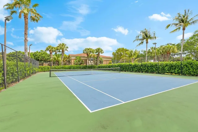 a view of a tennis court