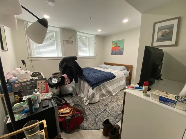 $8,000 | 153 Foster Street, Unit 1, Boston, MA 02135