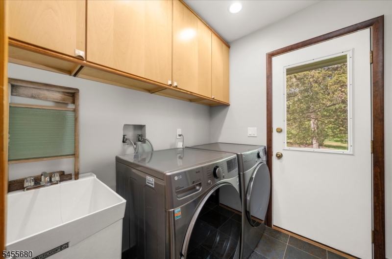 11 White Bridge Road Pittstown, NJ 08867 - Photo 20 of 50 Gallery Image 20