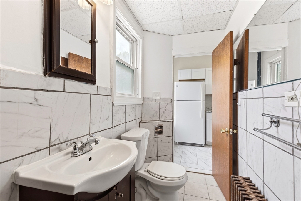 27 Cook Street Fall River, MA 02724 - Photo 35 of 39