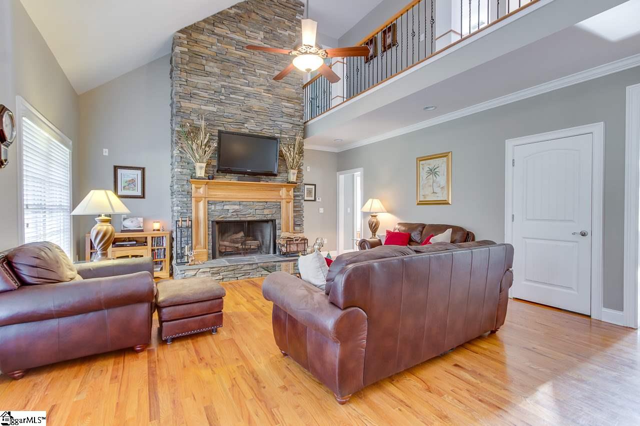 324 McKittrick Bridge Road Fountain Inn, SC 29644 - Photo 13 of 33