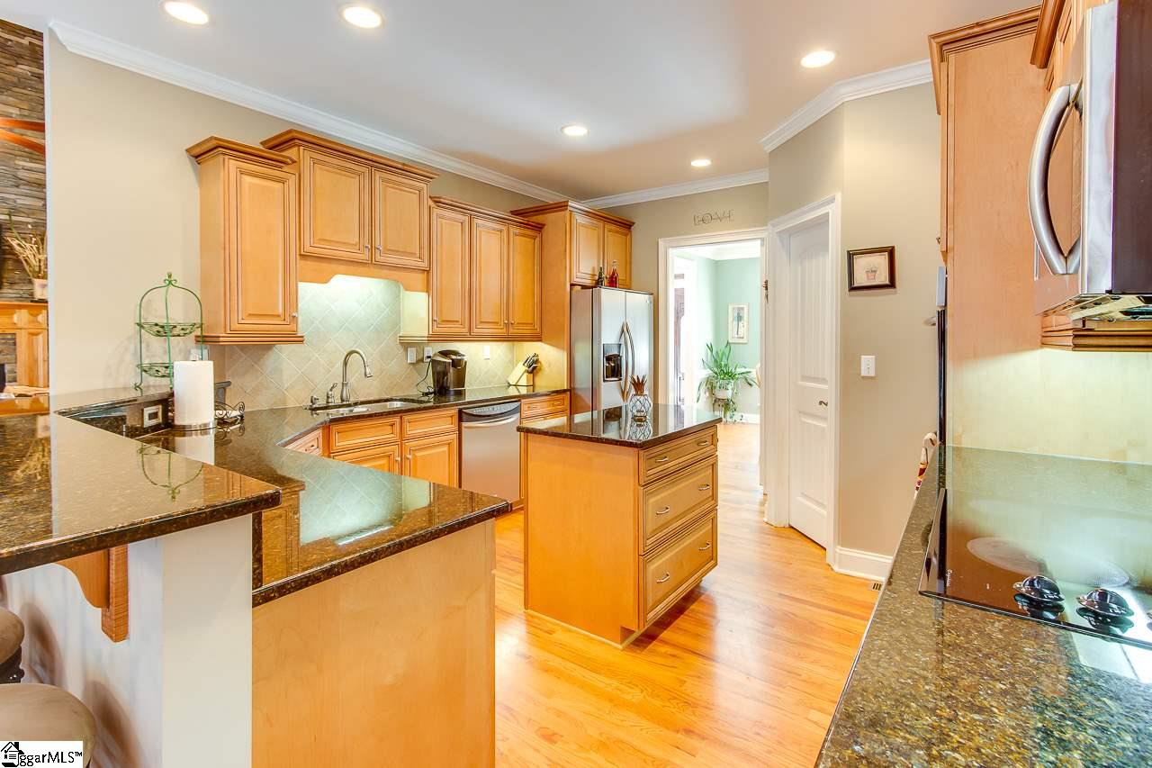 324 McKittrick Bridge Road Fountain Inn, SC 29644 - Photo 10 of 33