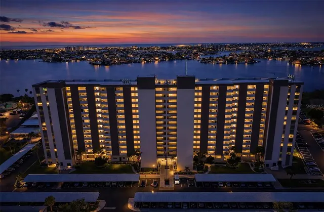 $359,000 | 7050 Sunset Drive South, Unit 601, South Pasadena, FL 33707