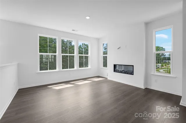 $527,500 | 352 Catawba Avenue, Davidson, NC 28036