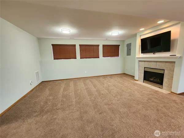$2,900 | 2919 Viewmont Place, Camano Island, WA 98282