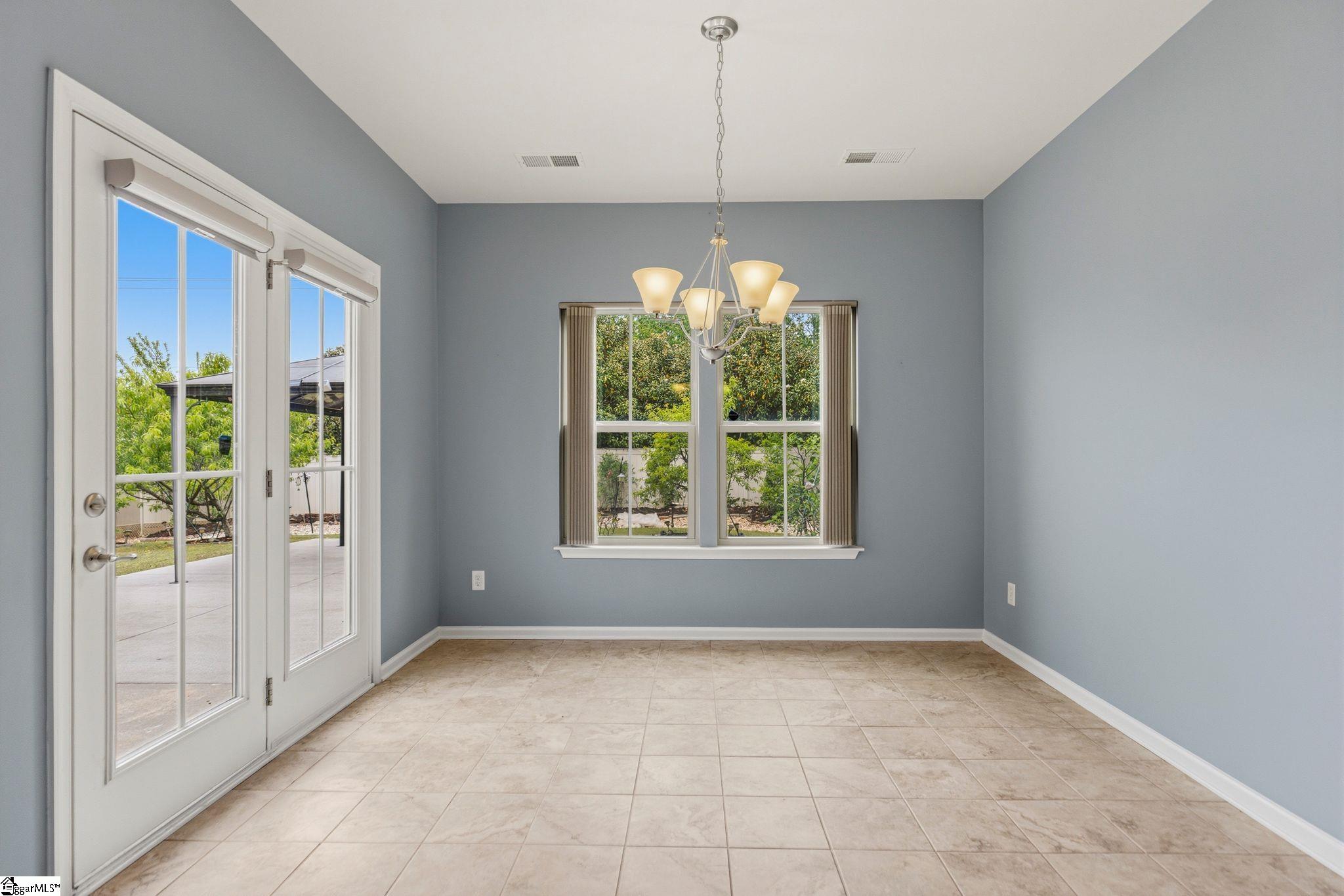 300 Bucklebury Road Greer, SC 29651 - Photo 17 of 48