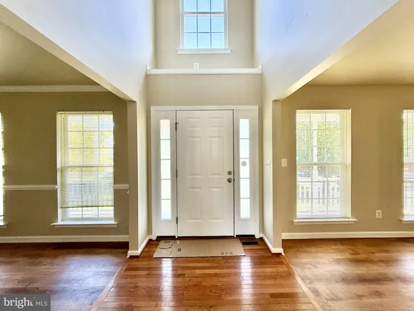 a view of an entryway of the house