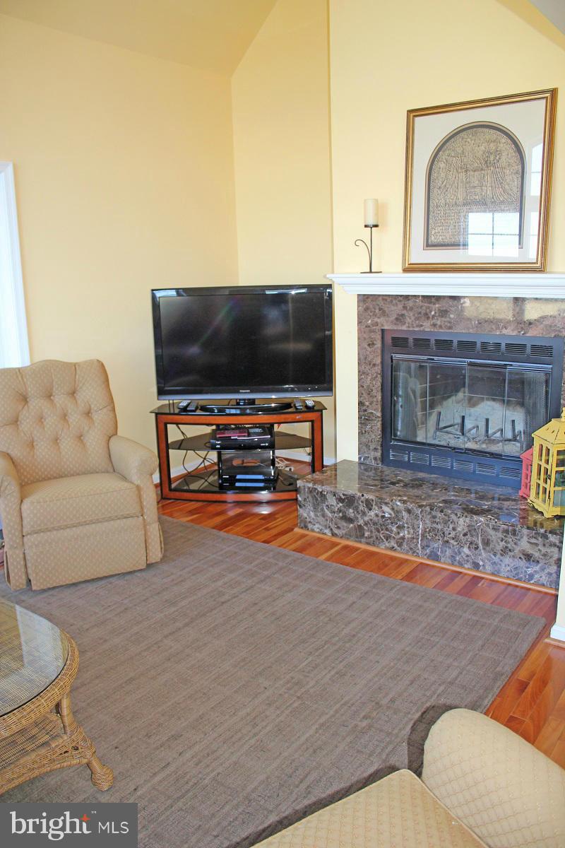 48348 Wynne Road Ridge, MD 20680 - Photo 8 of 30 Living Room
