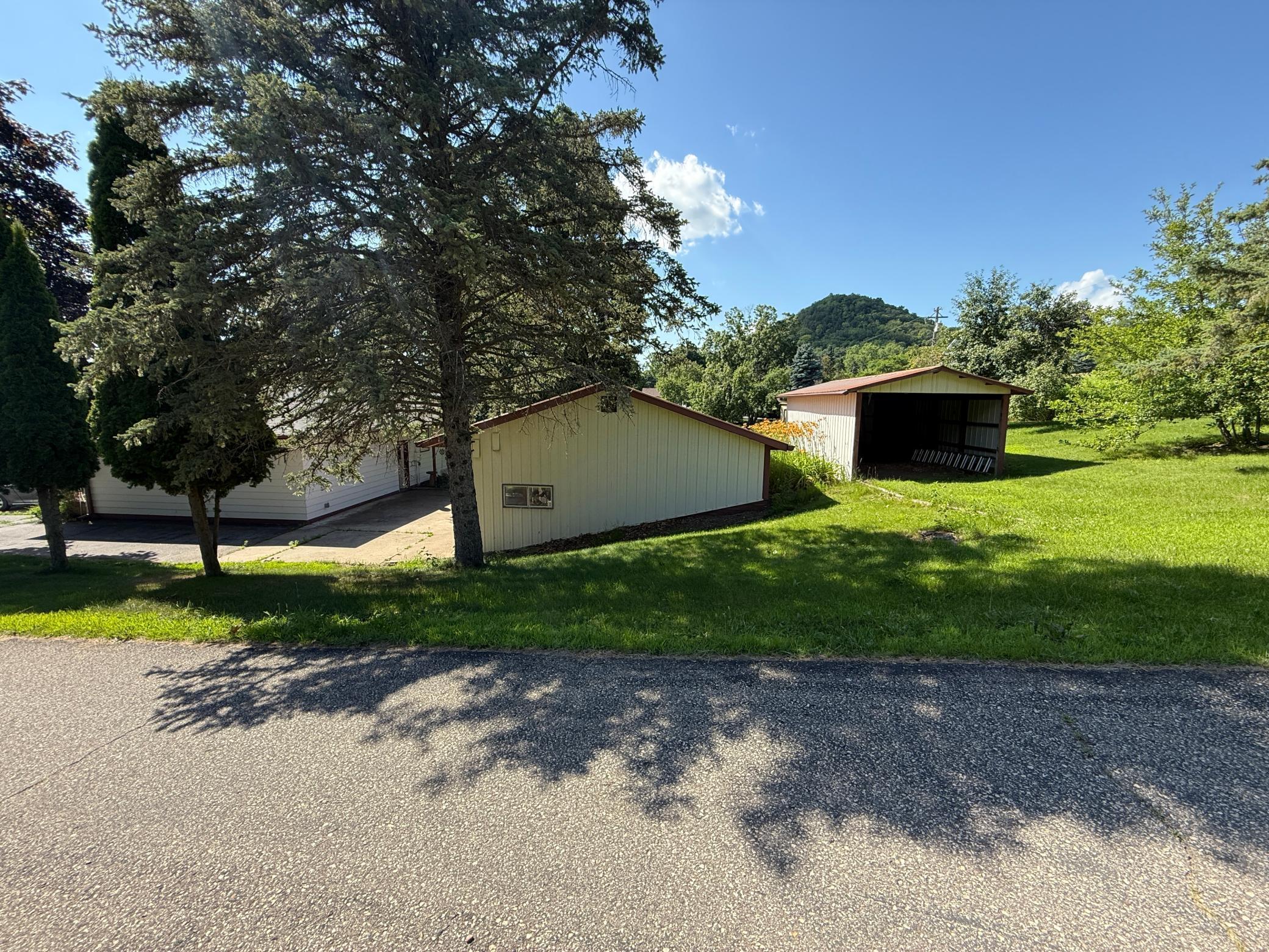 W12414 Highway 35 Stockholm, WI 54769 - Photo 3 of 17