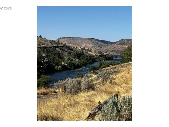 $379,000 | 304 Elrod Place, Maupin, OR 97037