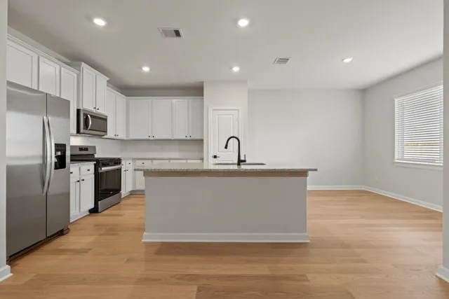 $2,635 | 3106 Banyan Drive, Texas City, TX 77510