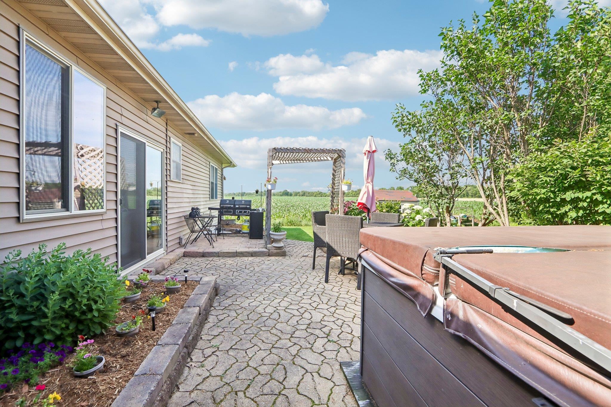 321 4th Street Brooklyn, WI 53521 - Photo 48 of 53