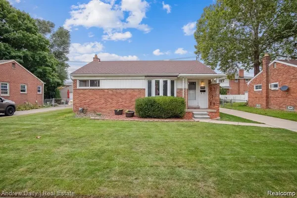 $1,950 | 11141 Karen, Livonia, MI 48150
