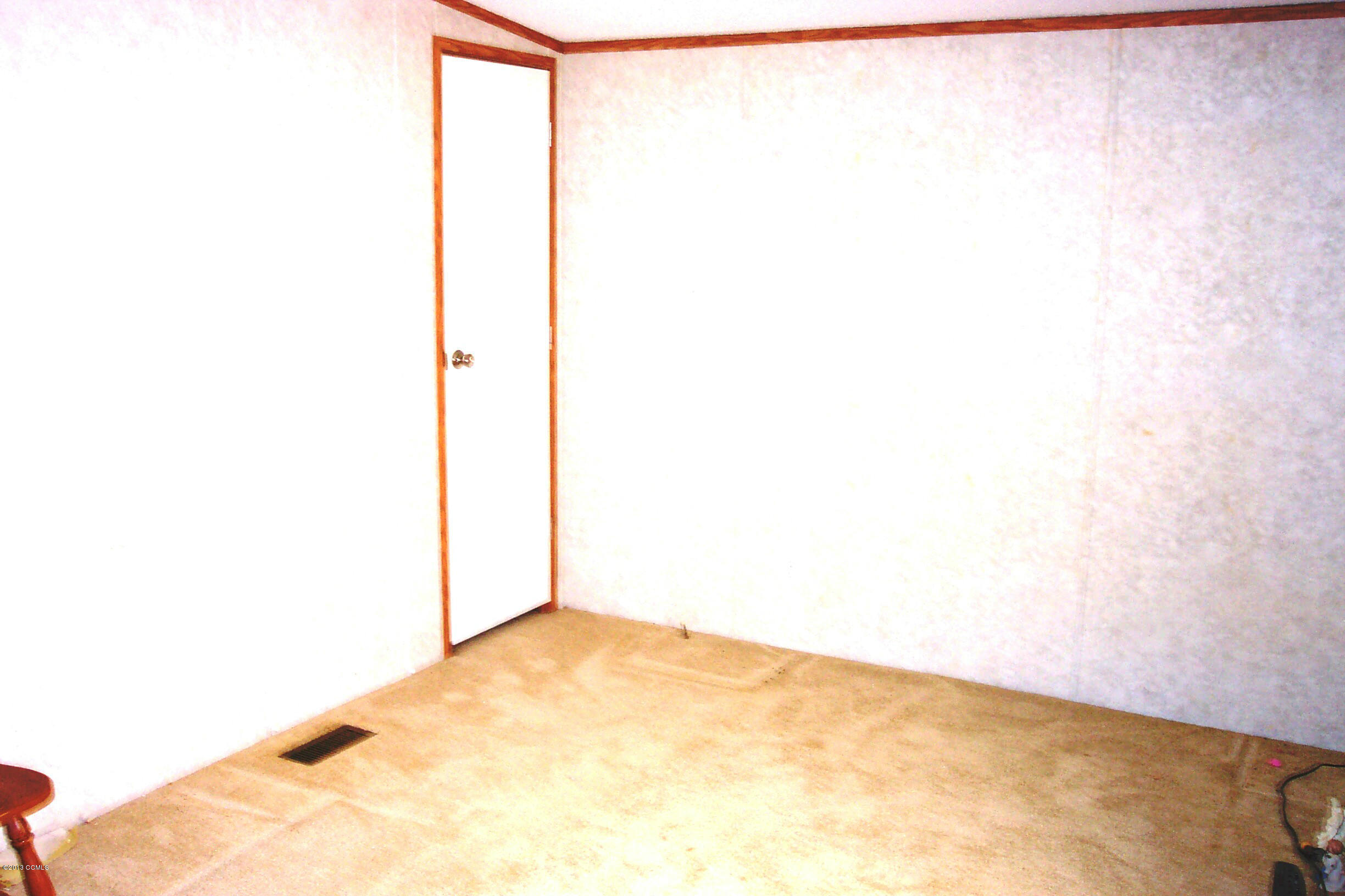111 Piver Road Beaufort, NC 28516 - Photo 14 of 22 111 Piver Bedroom 3 or Office, Corner cl