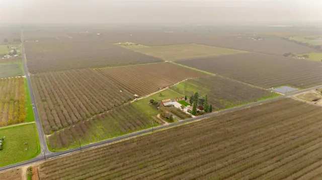 $1,715,000 | 16221 Carrolton Road, Escalon, CA 95320