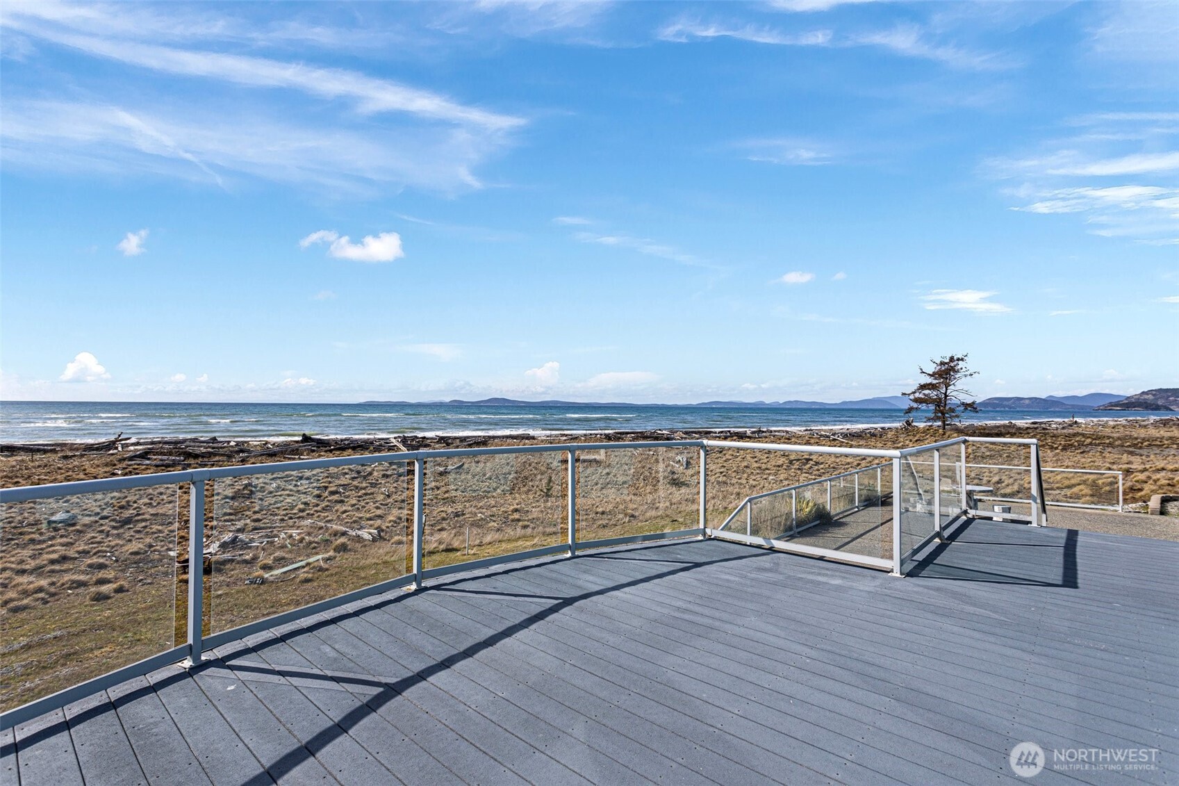 913 East Riley Road Oak Harbor, WA 98277 - Photo 20 of 35