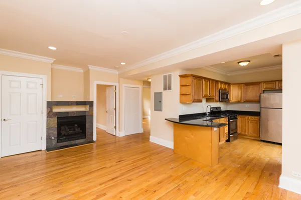 $2,145 | 3508 West Cortland Street, Unit 2N, Chicago, IL 60647