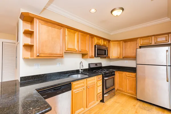 $2,145 | 3508 West Cortland Street, Unit 2N, Chicago, IL 60647