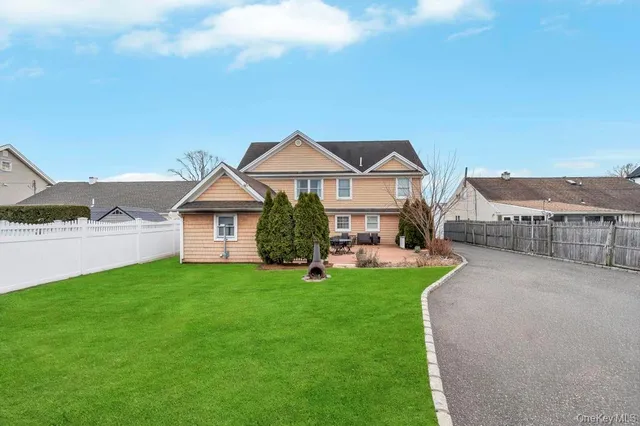 a view of a house with garden