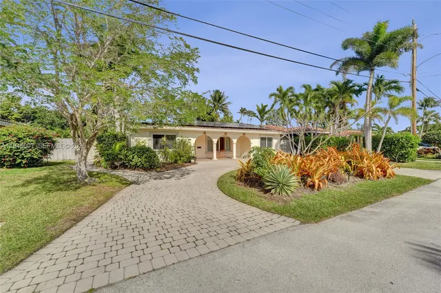 $930,000 | 2101 Northeast 25th Street, Wilton Manors, FL 33305