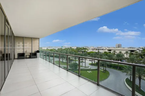 $6,250,000 | 9705 Collins Avenue, Unit 501N, Bal Harbour, FL 33154