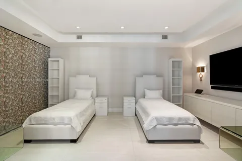 $6,250,000 | 9705 Collins Avenue, Unit 501N, Bal Harbour, FL 33154