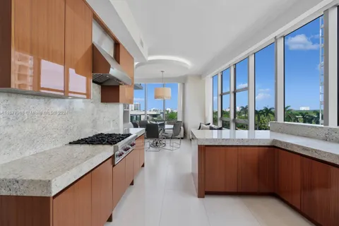 $6,250,000 | 9705 Collins Avenue, Unit 501N, Bal Harbour, FL 33154