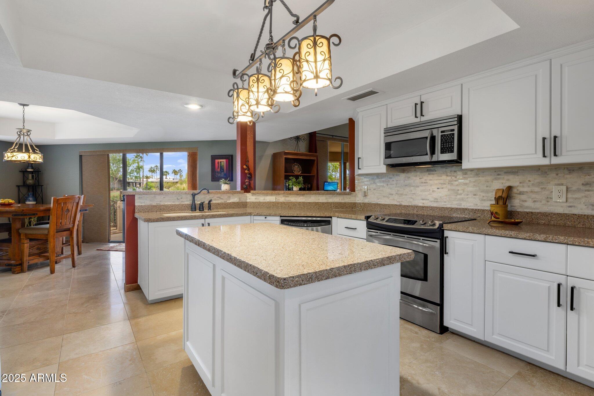 19040 East Alondra Way Rio Verde, AZ 85263 - Photo 12 of 38 Kitchen