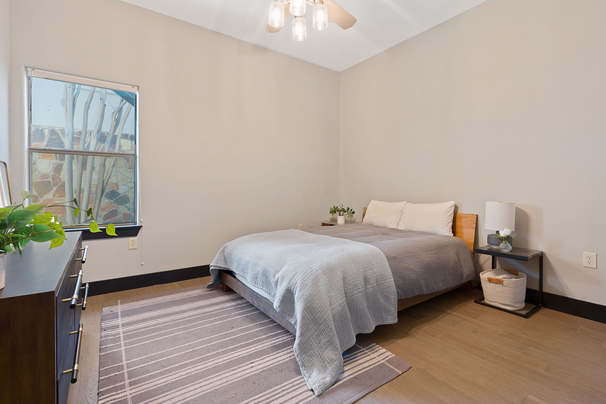 2216 Thornton Road, Unit 211 Austin, TX 78704 - Photo 15 of 21