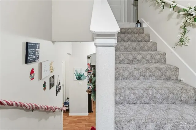 a view of entryway and hall