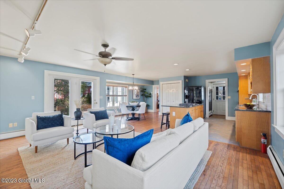 246 Whitehall Road Albany, NY 12209 - Photo 22 of 41 19-JUN07406