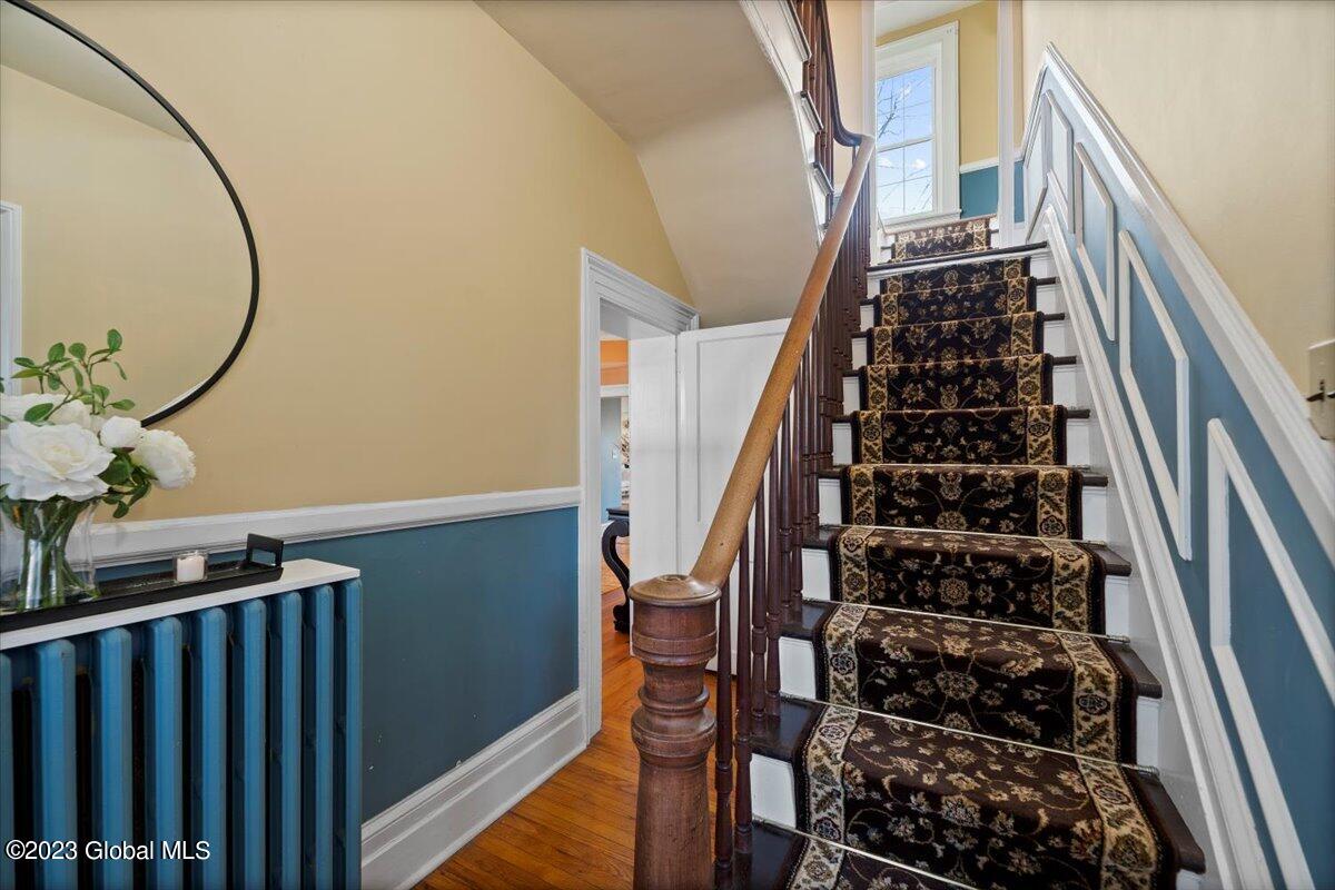 246 Whitehall Road Albany, NY 12209 - Photo 7 of 41 28-JUN07436