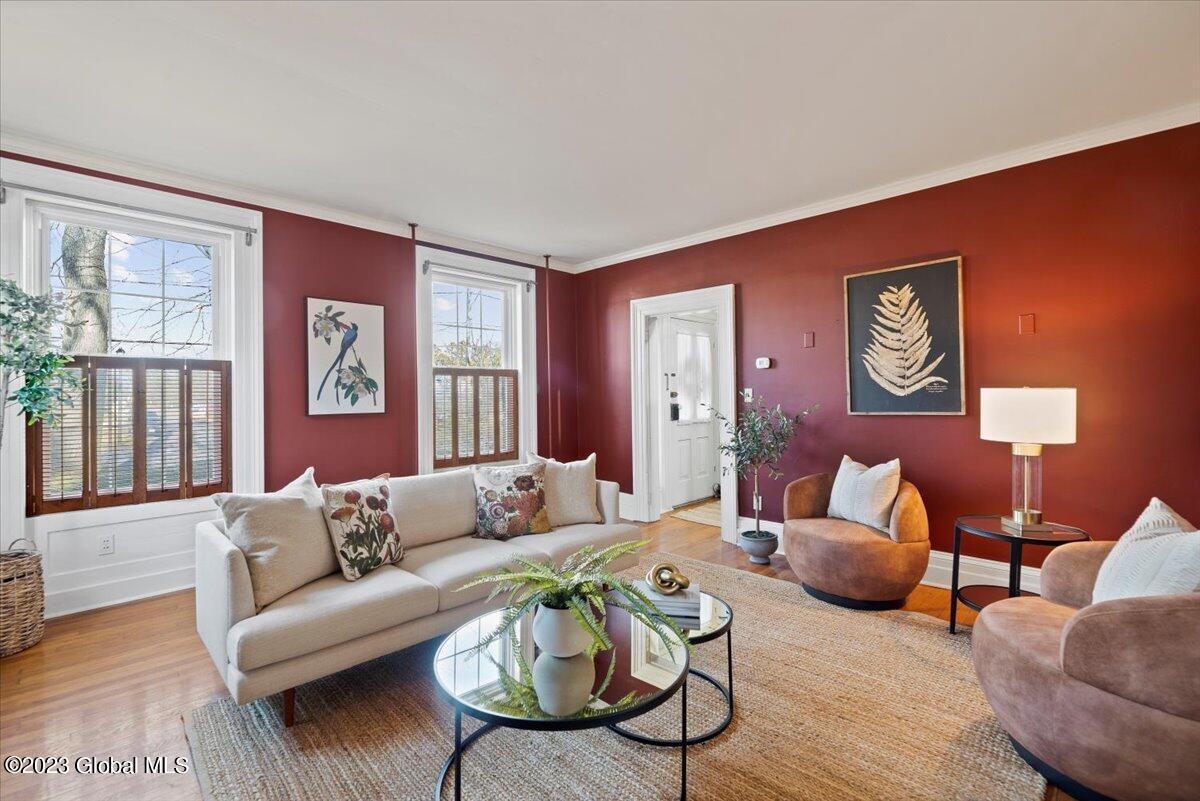 246 Whitehall Road Albany, NY 12209 - Photo 8 of 41 11-JUN07379