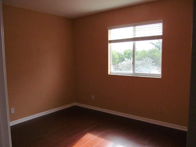 2069 Oakhurst Way Riviera Beach, FL 33404 - Photo 13 of 27 IMG_1376