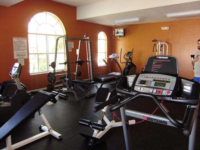 2069 Oakhurst Way Riviera Beach, FL 33404 - Photo 25 of 27 Thousand Oaks Community Fitness Room- 1