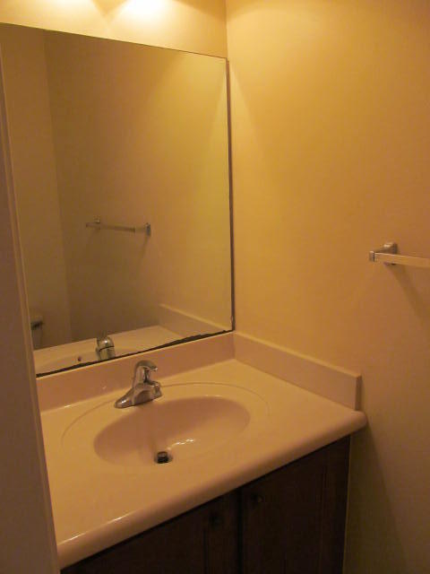 2069 Oakhurst Way Riviera Beach, FL 33404 - Photo 8 of 27 IMG_1352