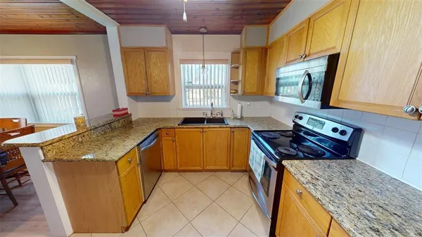 $325,000 | 1405 North Lake Reedy Boulevard, Frostproof, FL 33843