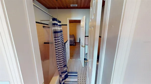 $325,000 | 1405 North Lake Reedy Boulevard, Frostproof, FL 33843