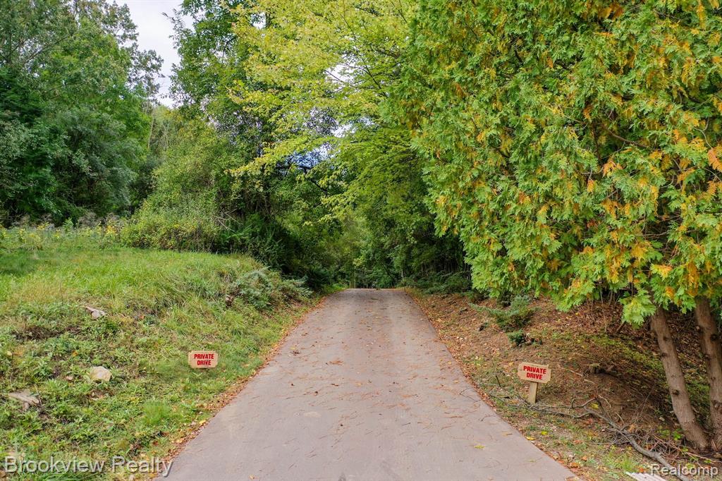 5810 Cobb Creek Road Rochester, MI 48306 - Photo 56 of 58
