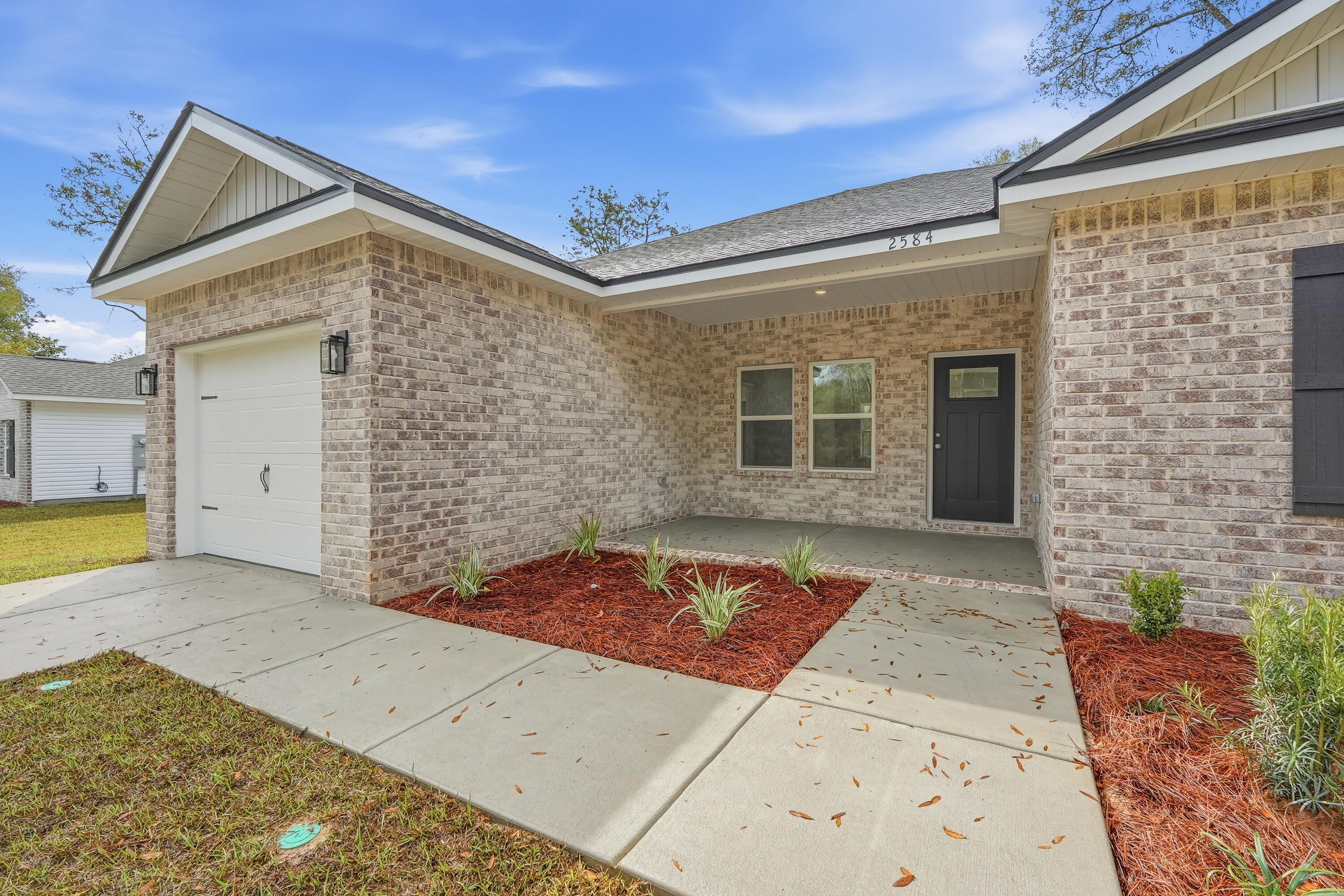 2584 Kingston Road Crestview, FL 32536 - Photo 2 of 24 2584 kingston rd-6