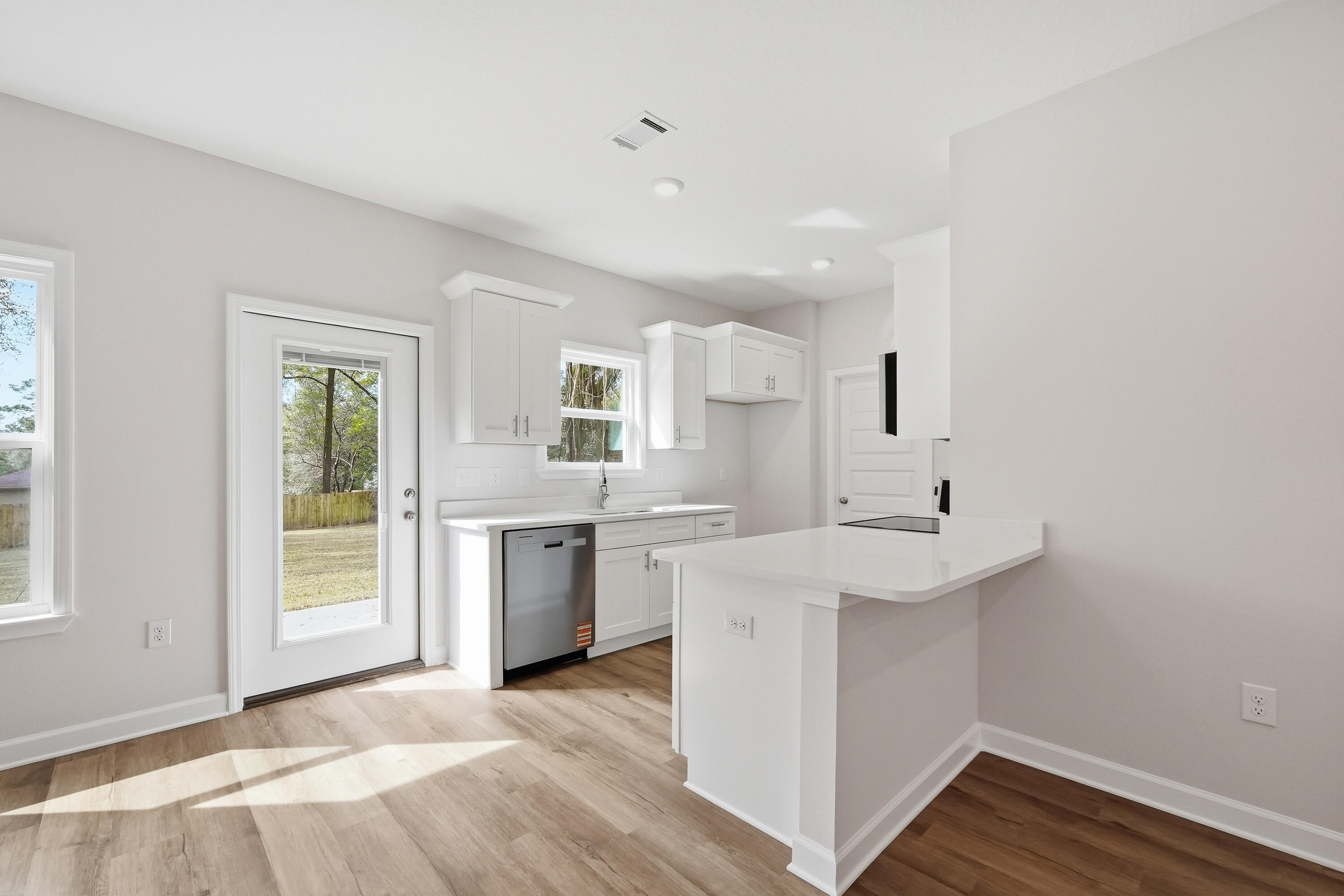 2584 Kingston Road Crestview, FL 32536 - Photo 9 of 24 2584 kingston rd-14