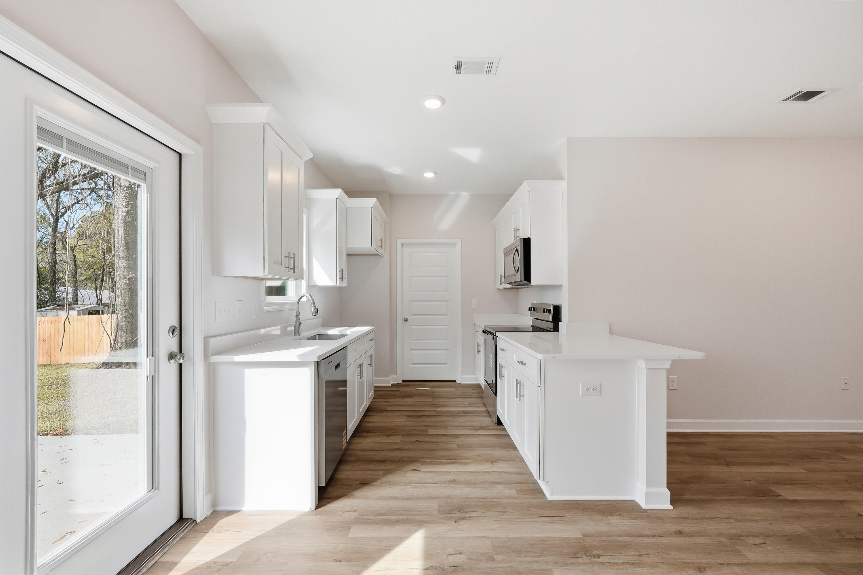 2584 Kingston Road Crestview, FL 32536 - Photo 10 of 24 2584 kingston rd-15